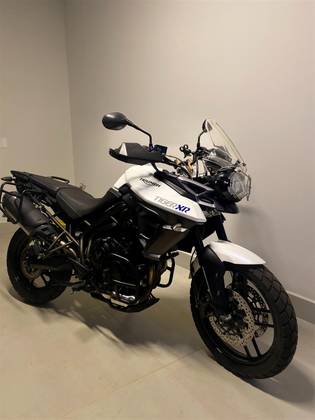 TRIUMPH TIGER 800 XR TRIUMPH TIGER 800 XR